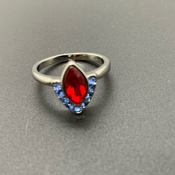 Wonder woman ring set. DC - Picture 9 of 9